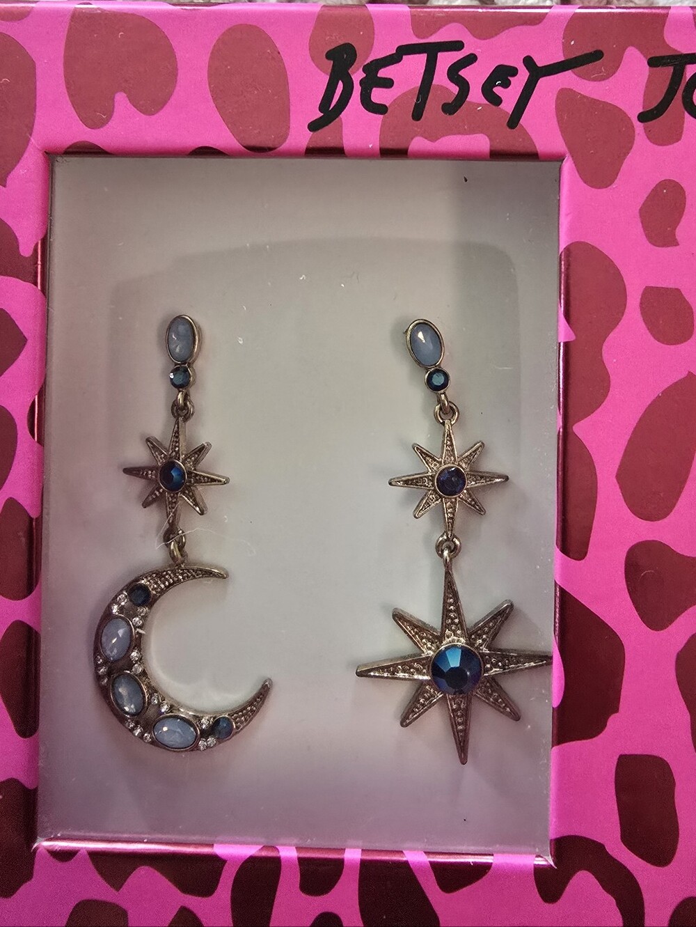 Betsey Johnson Celestial gift set. Earrings and Necklace New In Box - Picture 6 of 8
